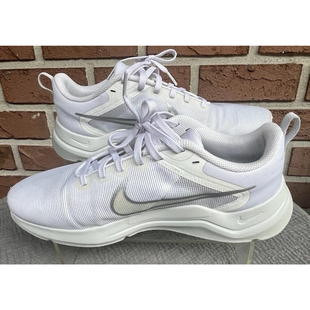 Women's Nike White Silver Downshifter 12 Athletic Sneaker Size 10